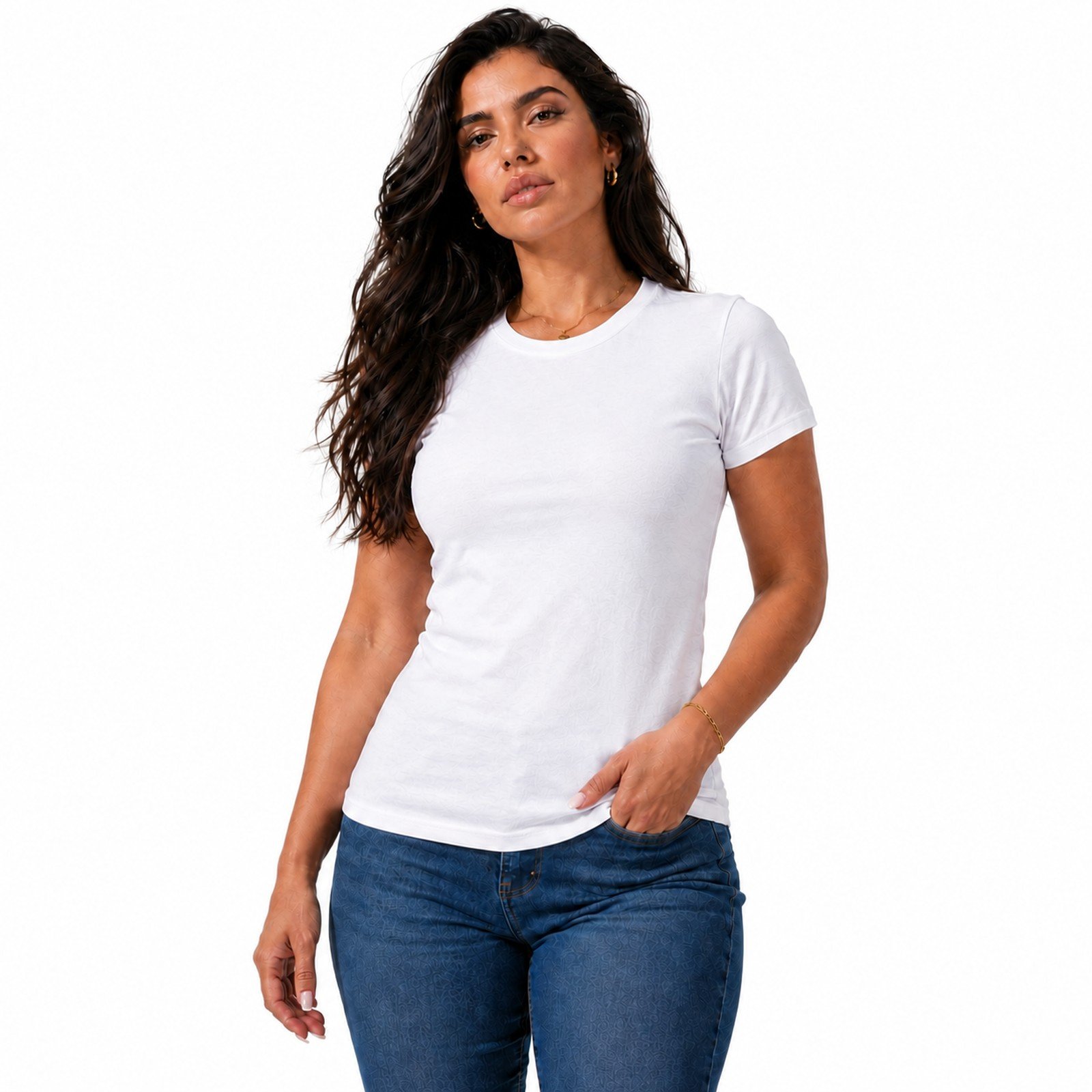 camiseta-baby-look-feminina-branca-02-detalhe-gola-caimento
