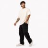 camiseta-oversized-masculina-off-05-modelo-lifestyle