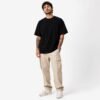 camiseta-oversized-masculina-preta-01-capa-modelo-masculino-frente